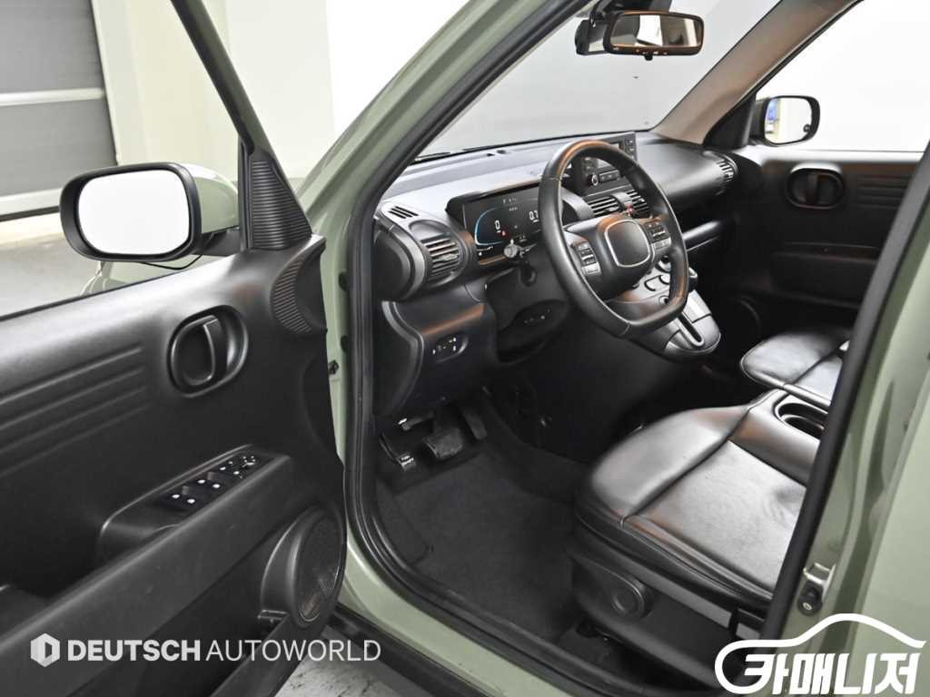 Hyundai Casper 1.0 Gasoline Van thumbnail 11