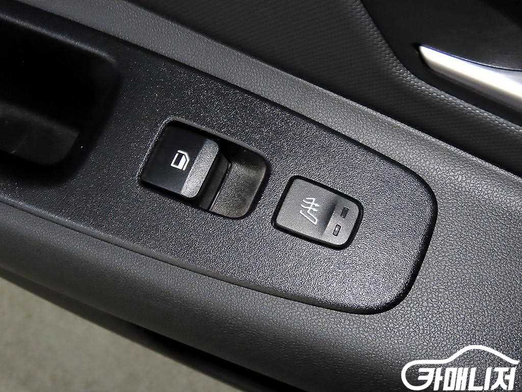 Hyundai Avante 1.6 Inspiration thumbnail 14