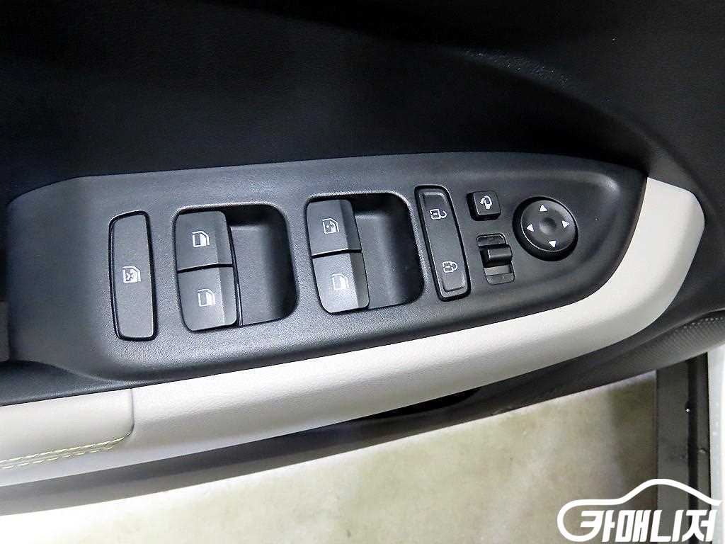 Hyundai Venue BeNew 1.6 Peulreokseu thumbnail 13