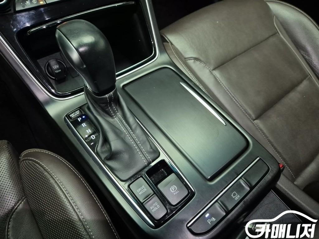 Hyundai Grandeur Grandeur IG Hybrid Exclusive thumbnail 8