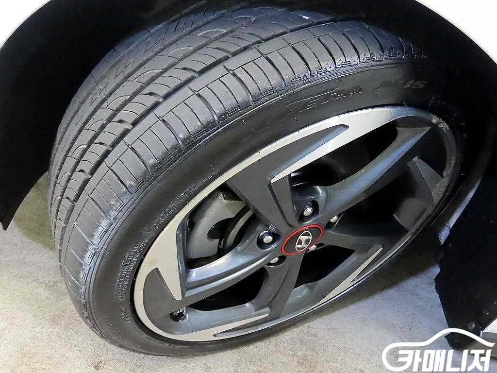 Hyundai Veloster 1.6 Turbo Sport thumbnail 20