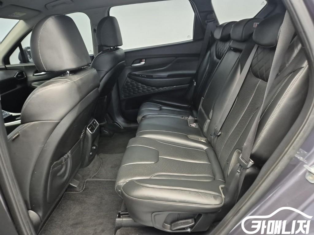 Hyundai Santa Fe The New Santa Fe Diesel 2.2 4WD Premium Choice thumbnail 12