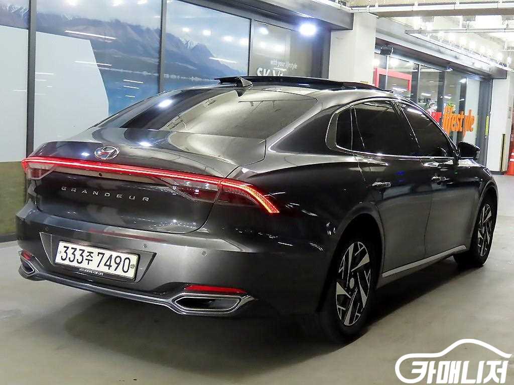 Hyundai Grandeur The New Grandeur IG Hybrid Exclusive thumbnail 4