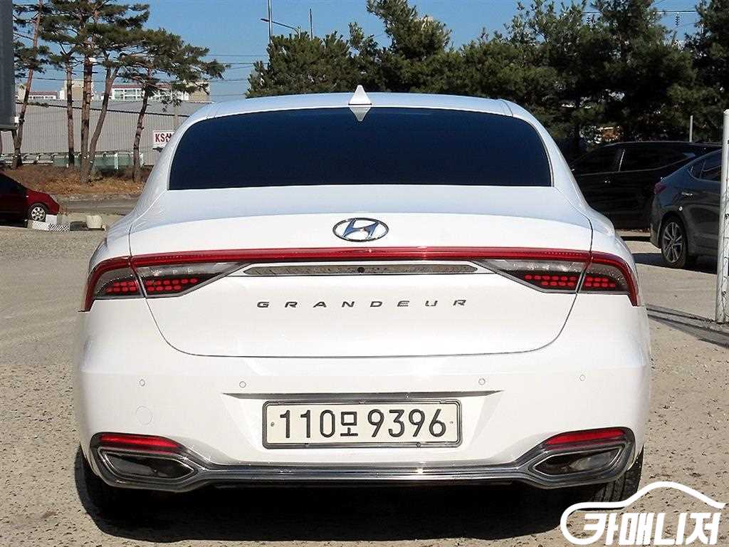 Hyundai Grandeur The New Grandeur IG Hybrid Exclusive thumbnail 4