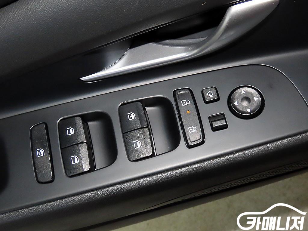 Hyundai Avante The New Avante 1.6 Gasoline thumbnail 13