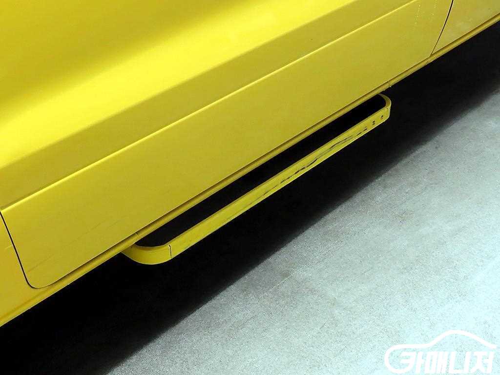 Hyundai Starex Grand Starex 12-Seater Wagon thumbnail 15