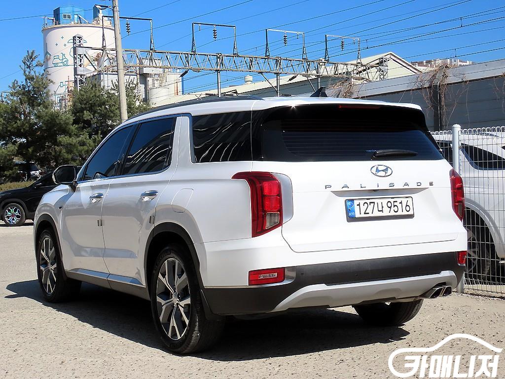 Hyundai Palisade Diesel 2.2 2WD thumbnail 3