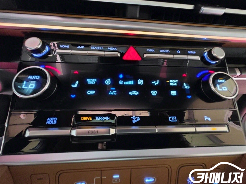 Hyundai Santa Fe Santa Fe Hybrid MX5 1.6T 4WD Calligraphy thumbnail 16