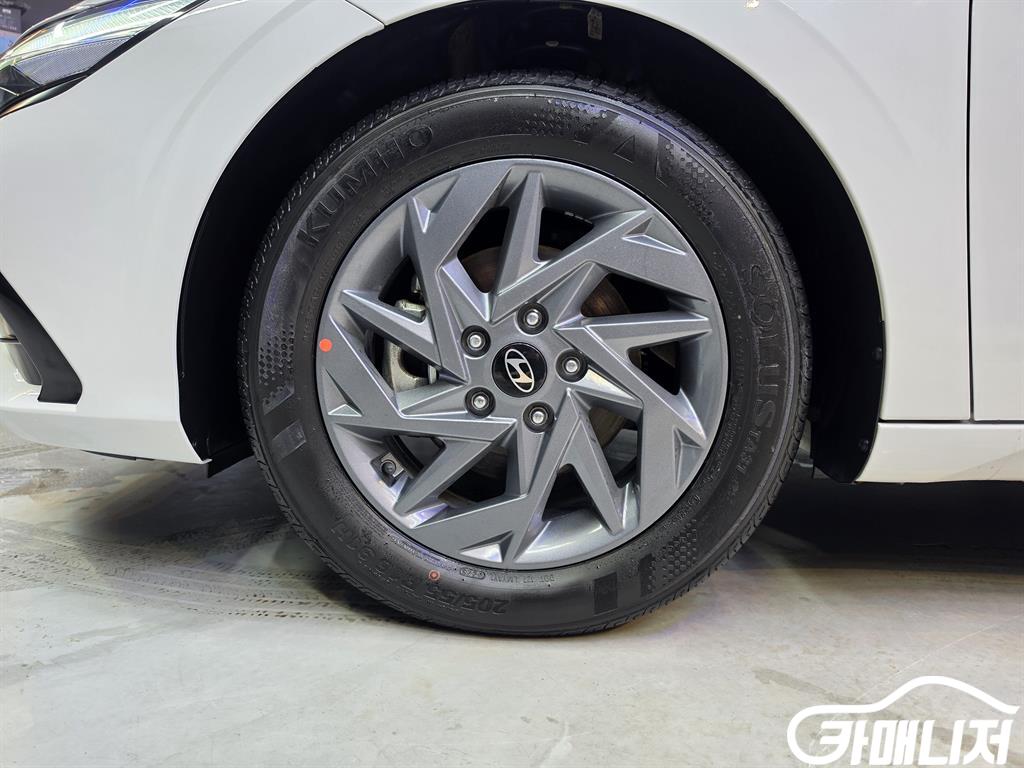 Hyundai Avante The New Avante 1.6 Gasoline thumbnail 7