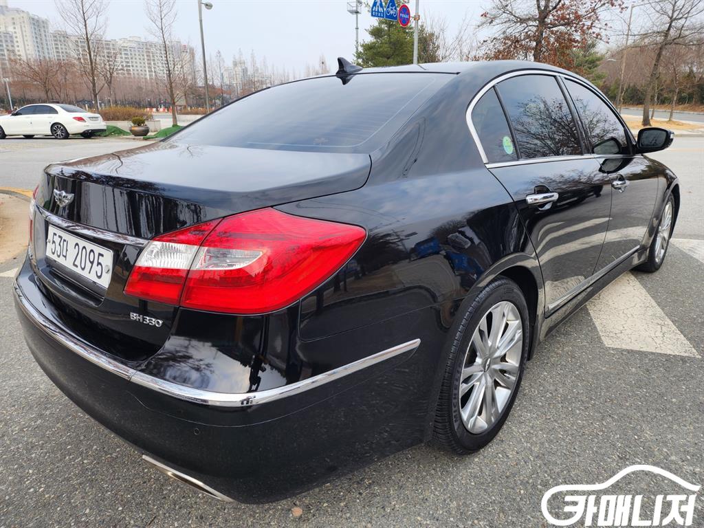 Hyundai Genesis BH330 LUXYRY thumbnail 6