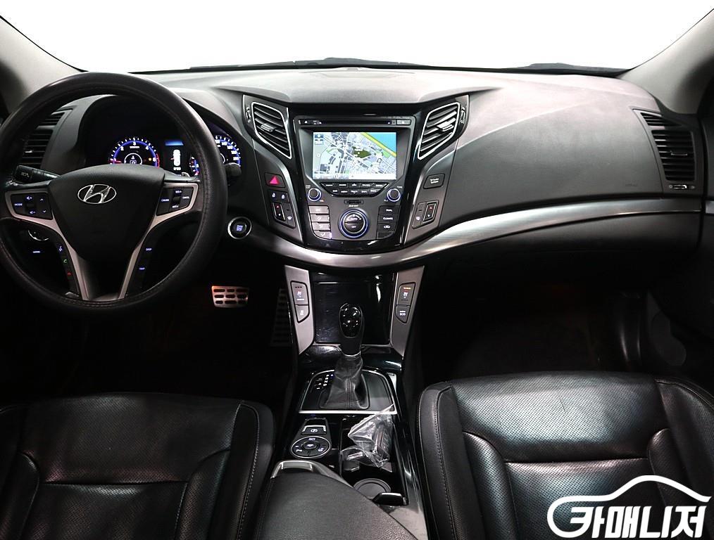 Hyundai i40 i40Saloon 1.7 VGT PREMIUM thumbnail 11