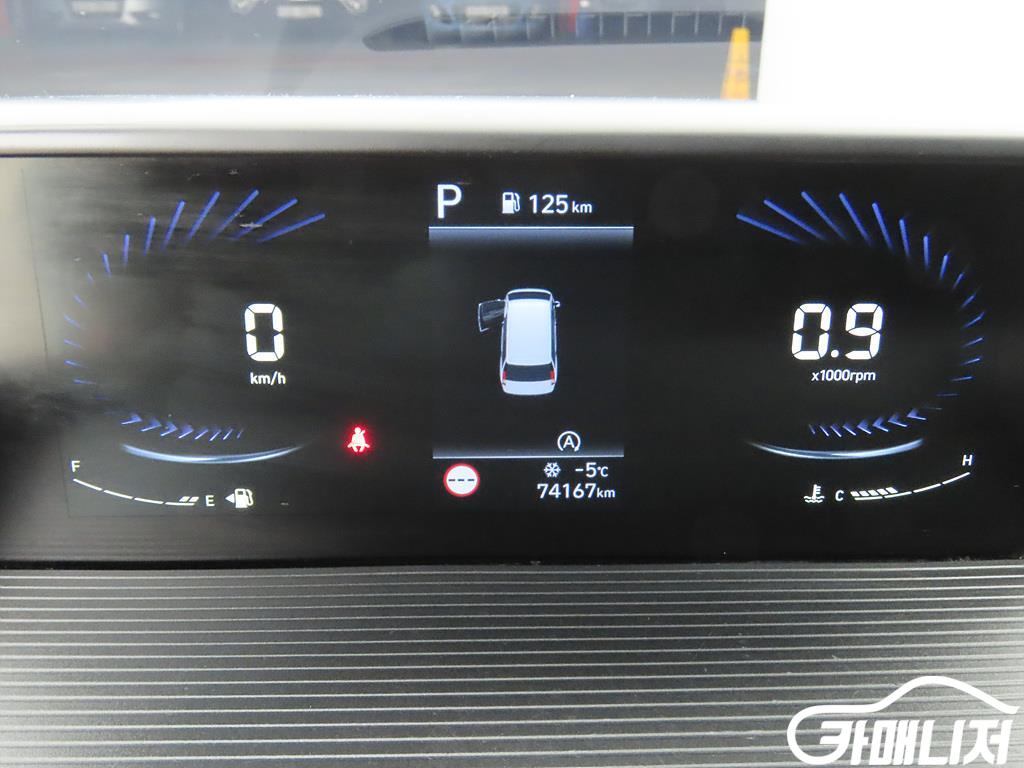 Hyundai Staria 2WD Diesel Cargo Smart thumbnail 9