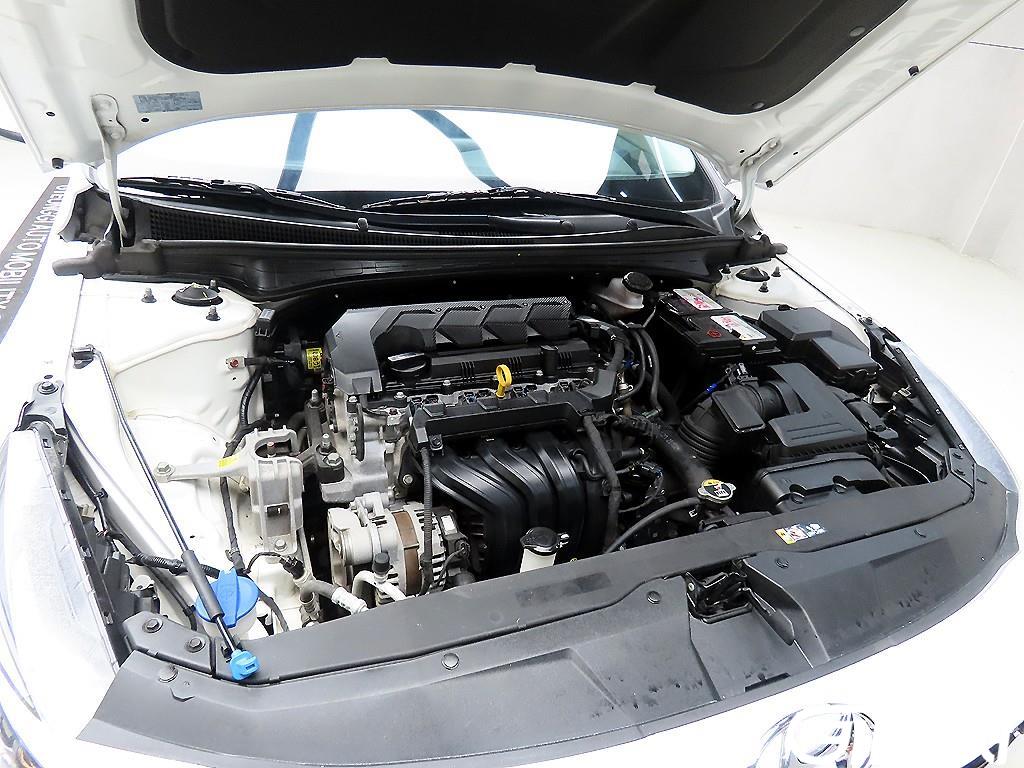 Hyundai Avante 1.6 Modern thumbnail 19