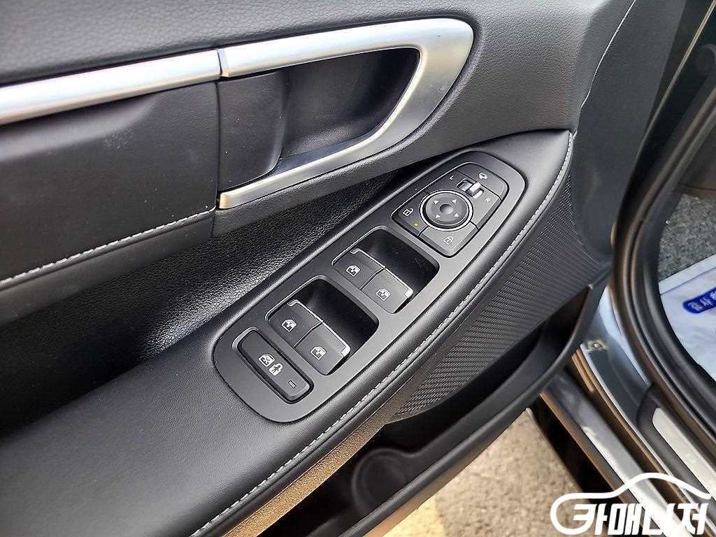 Hyundai Sonata Sonata The Edge LPG 2.0 thumbnail 12