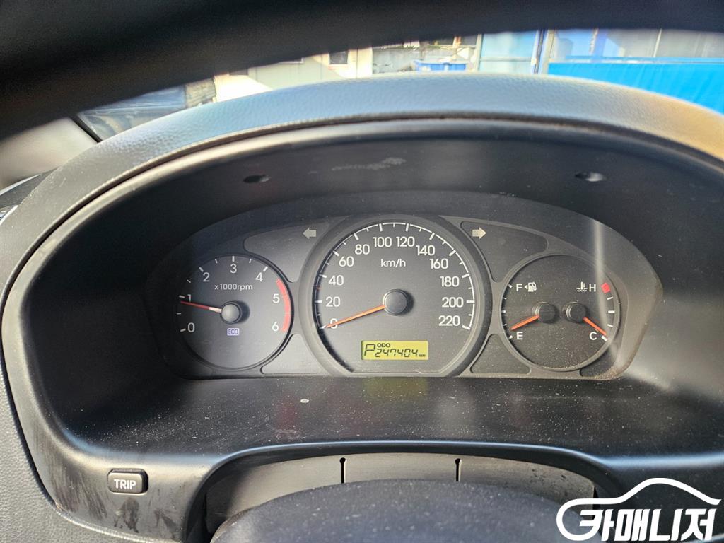 Hyundai Starex Grand Starex Van 5-Seater thumbnail 12