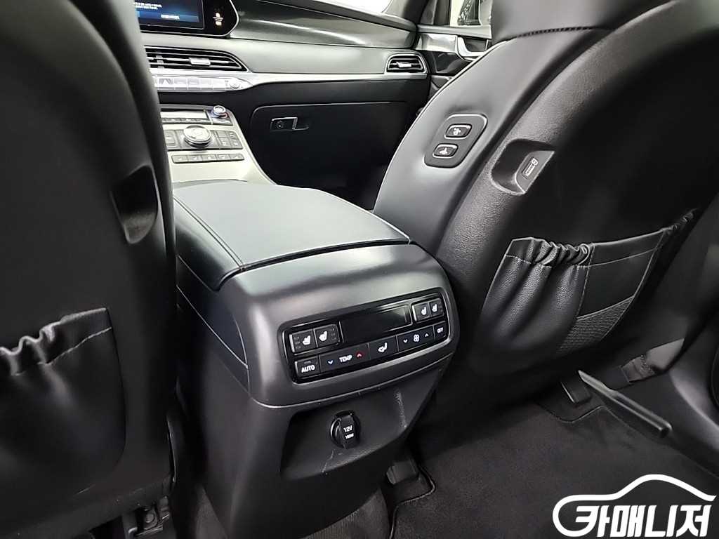 Hyundai Palisade Diesel 2.2 2WD thumbnail 13