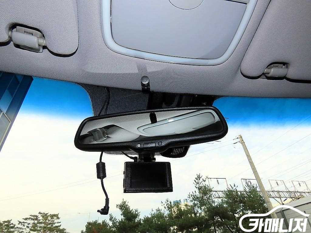 Hyundai Genesis BH330 GRAND thumbnail 14