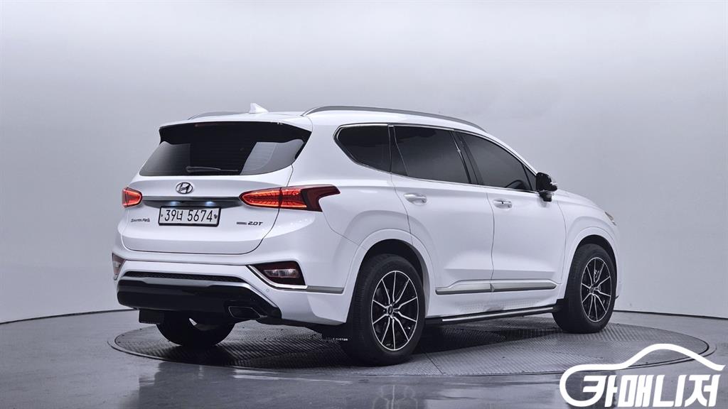 Hyundai Santa Fe Santa Fe TM Gasoline 2.0T 4WD thumbnail 2