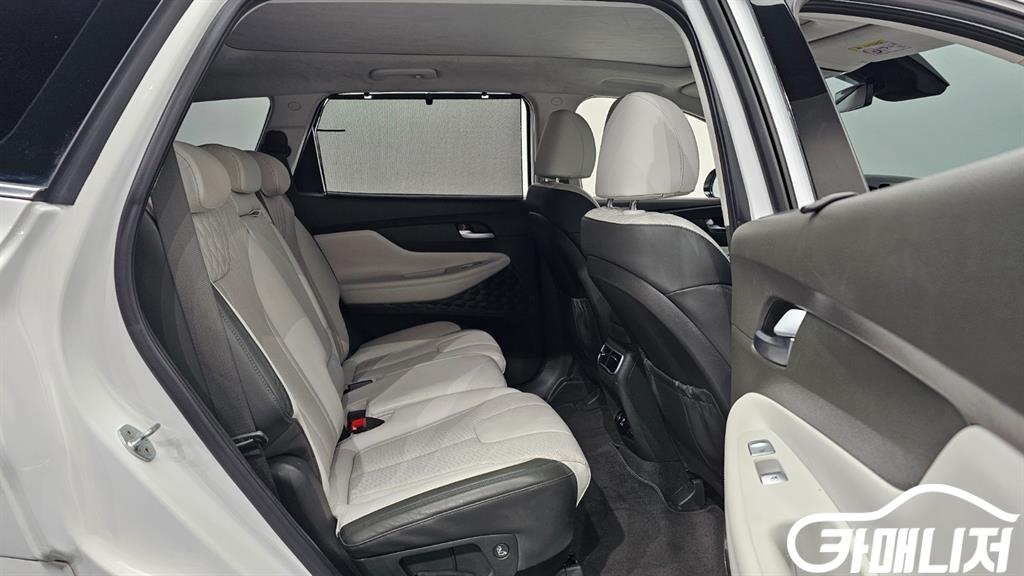 Hyundai Santa Fe The New Santa Fe Hybrid 1.6 2WD Calligraphy thumbnail 12