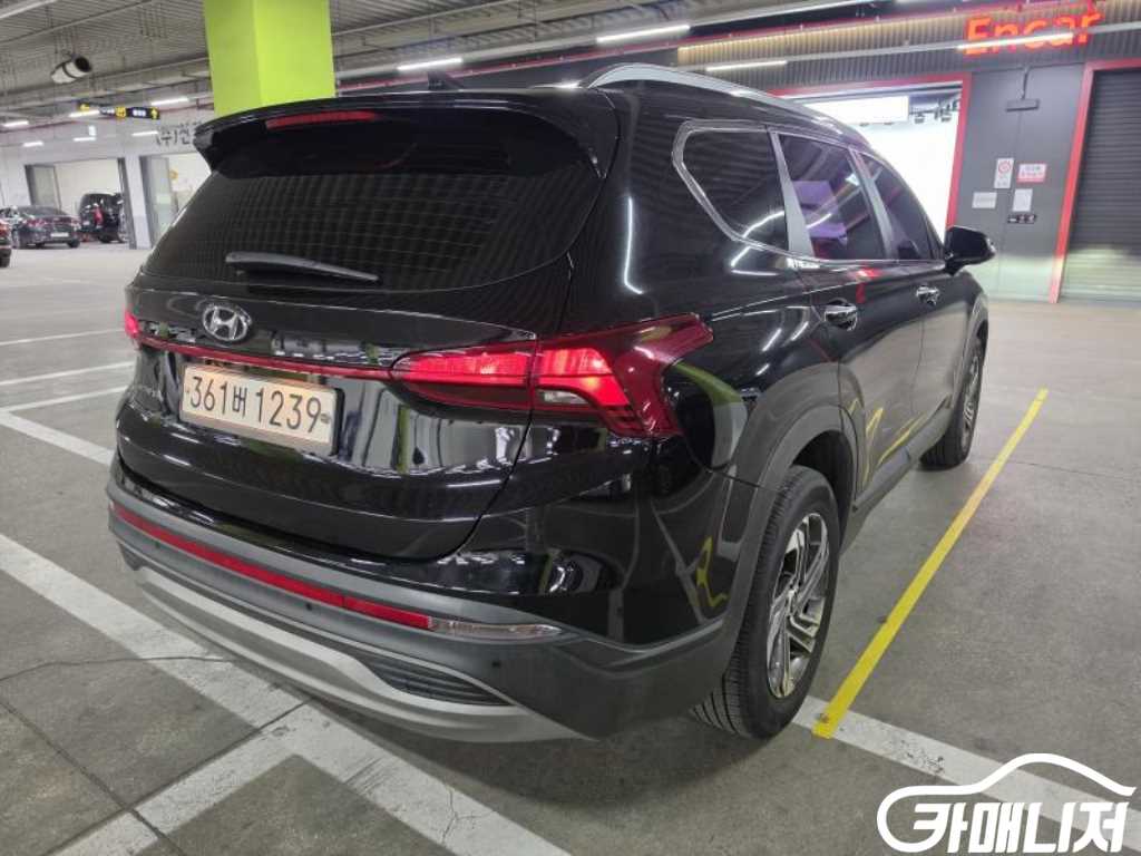 Hyundai Santa Fe The New Santa Fe Diesel 2.2 2WD Premium Choice thumbnail 4
