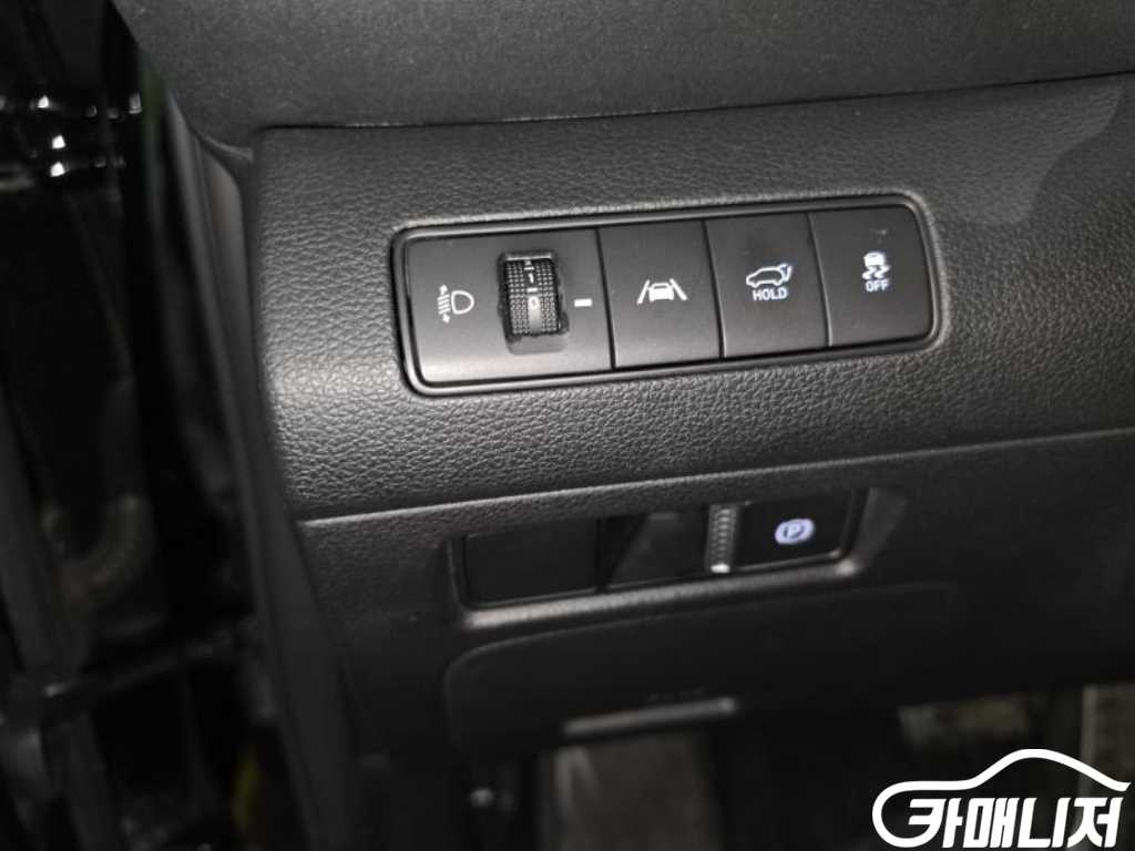 Hyundai Santa Fe The New Santa Fe Diesel 2.2 2WD Premium Choice thumbnail 8