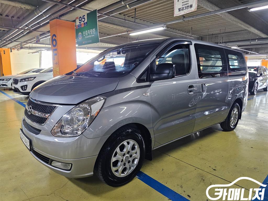 Hyundai Starex Grand Starex Van 3-Seater