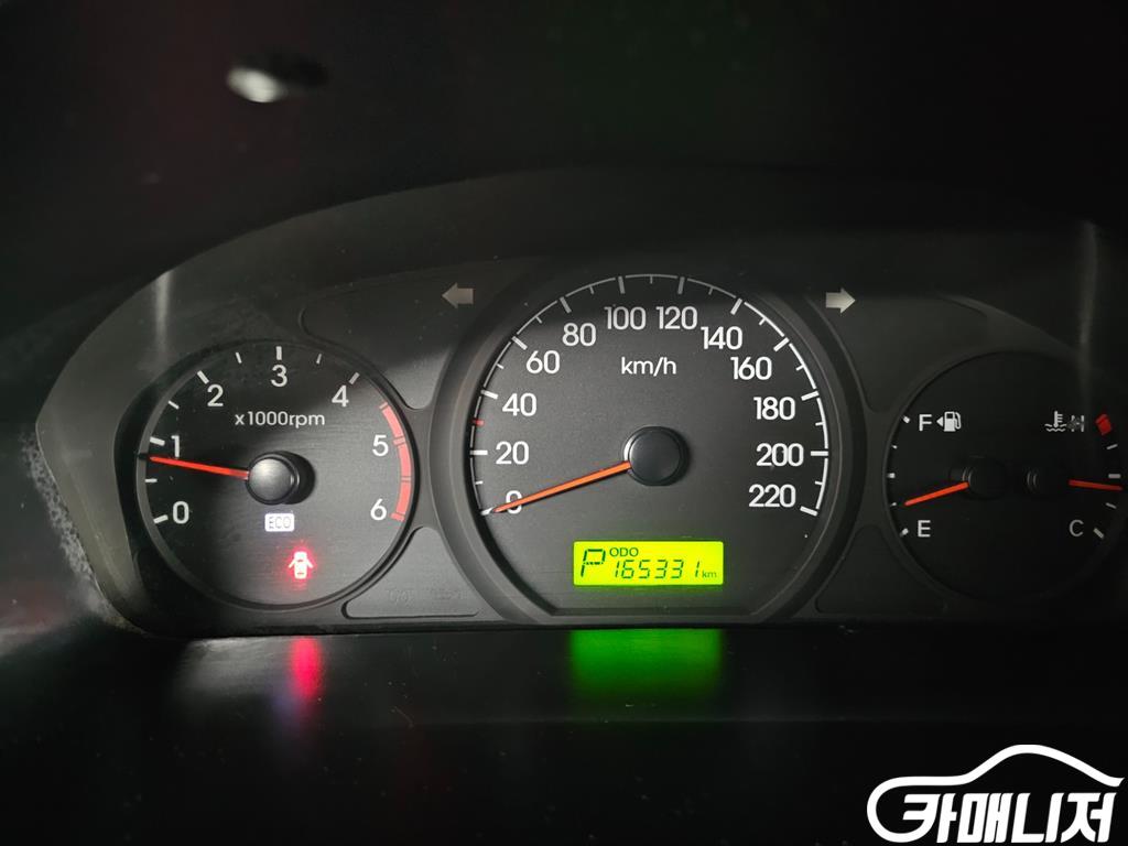 Hyundai Starex Grand Starex Van 3-Seater thumbnail 9