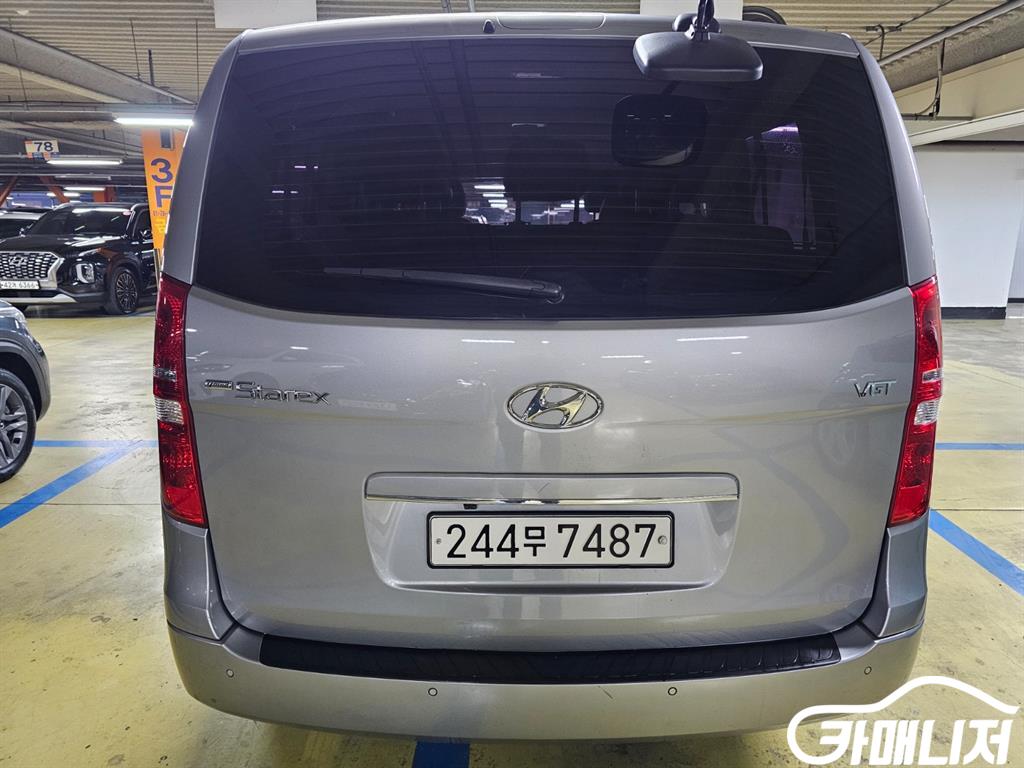 Hyundai Starex The New Grand Starex 2WD Urban 9-Seater thumbnail 5