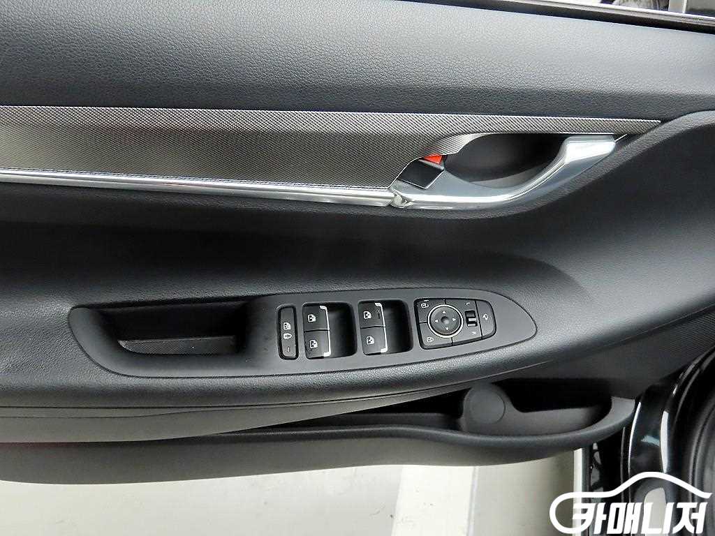 Hyundai Grandeur The New Grandeur IG Hybrid Premium Choice thumbnail 11