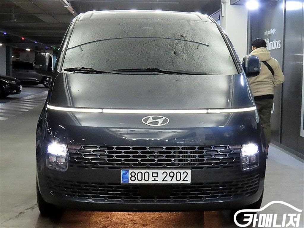 Hyundai Staria 2WD Diesel Cargo Modern thumbnail 2