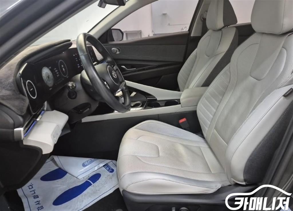 Hyundai Avante 1.6 Inspiration thumbnail 11