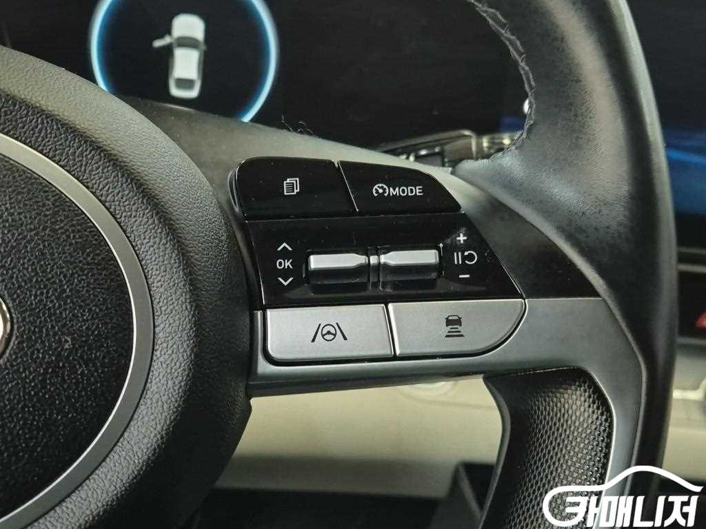 Hyundai Avante 1.6 Inspiration thumbnail 15