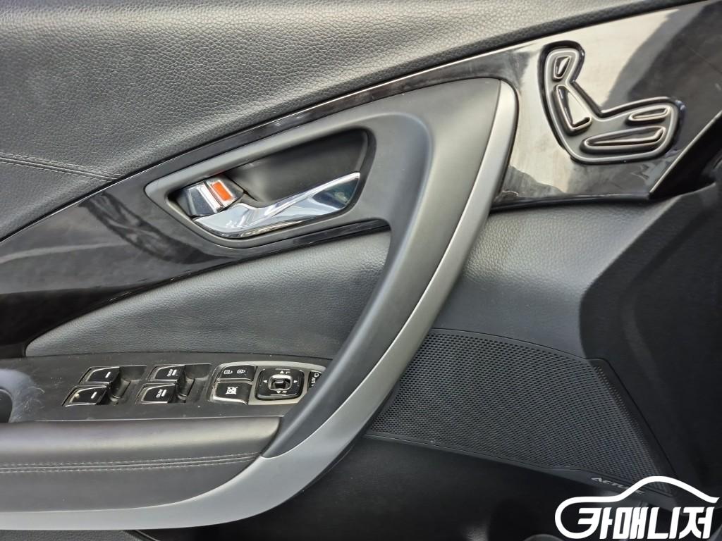 Hyundai Grandeur Grandeur HG Hybrid PREMIUM thumbnail 18