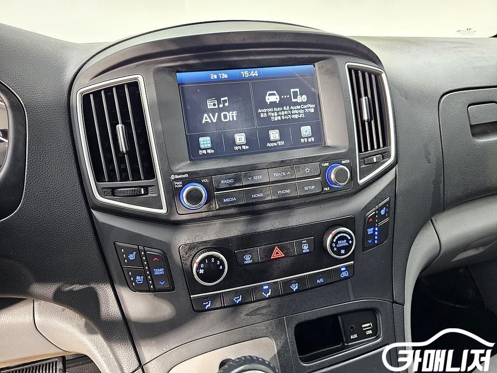 Hyundai Starex The New Grand Starex 2WD Urban 9-Seater thumbnail 16