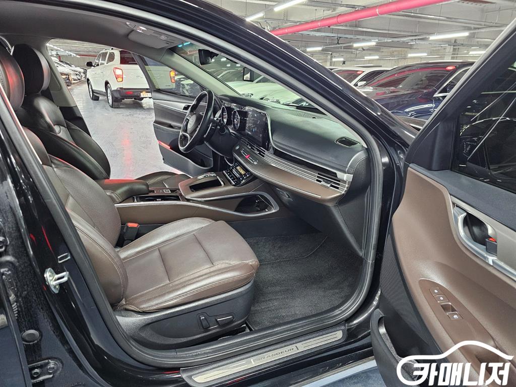 Hyundai Grandeur The New Grandeur IG 3.3 Premium Choice thumbnail 6