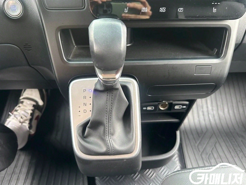 Hyundai Staria LPG Cargo Modern thumbnail 10