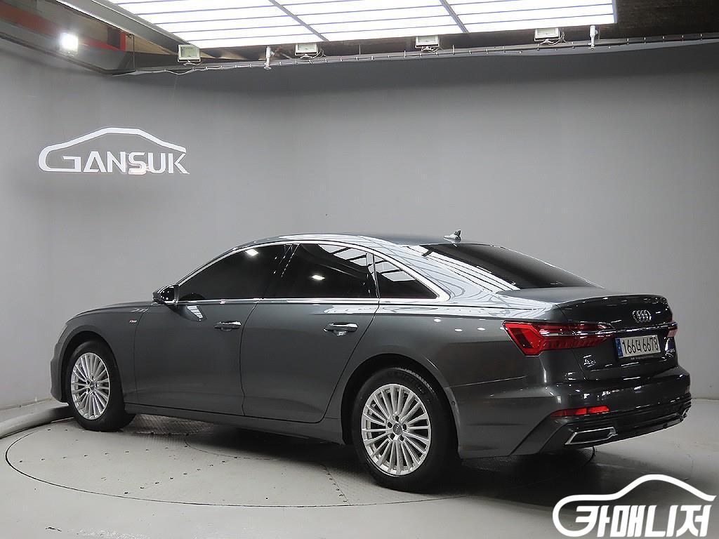 Audi A6 45 TFSI Premium thumbnail 3